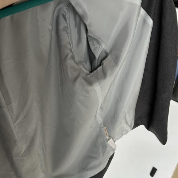 Summer weight 100% wool blazer in cool grey - Picture 8 of 8